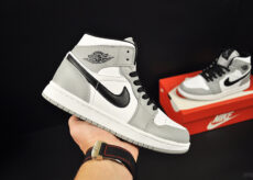Nike Air Jordan 1
