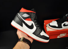 Nike Air Jordan 1