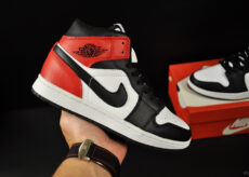 Nike Air Jordan 1