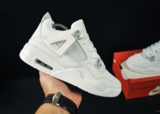 Nike Air Jordan Retro 4