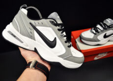 Nike Air Monarch IV