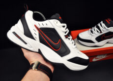 Nike Air Monarch IV