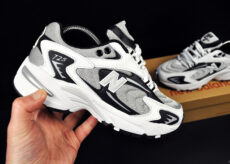 New Balance 725