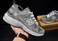 New Balance 878